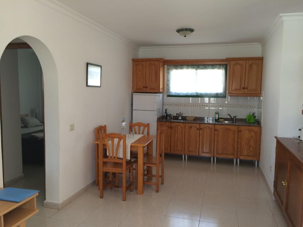 Alhambra Apartamentos Tías Buitenkant foto