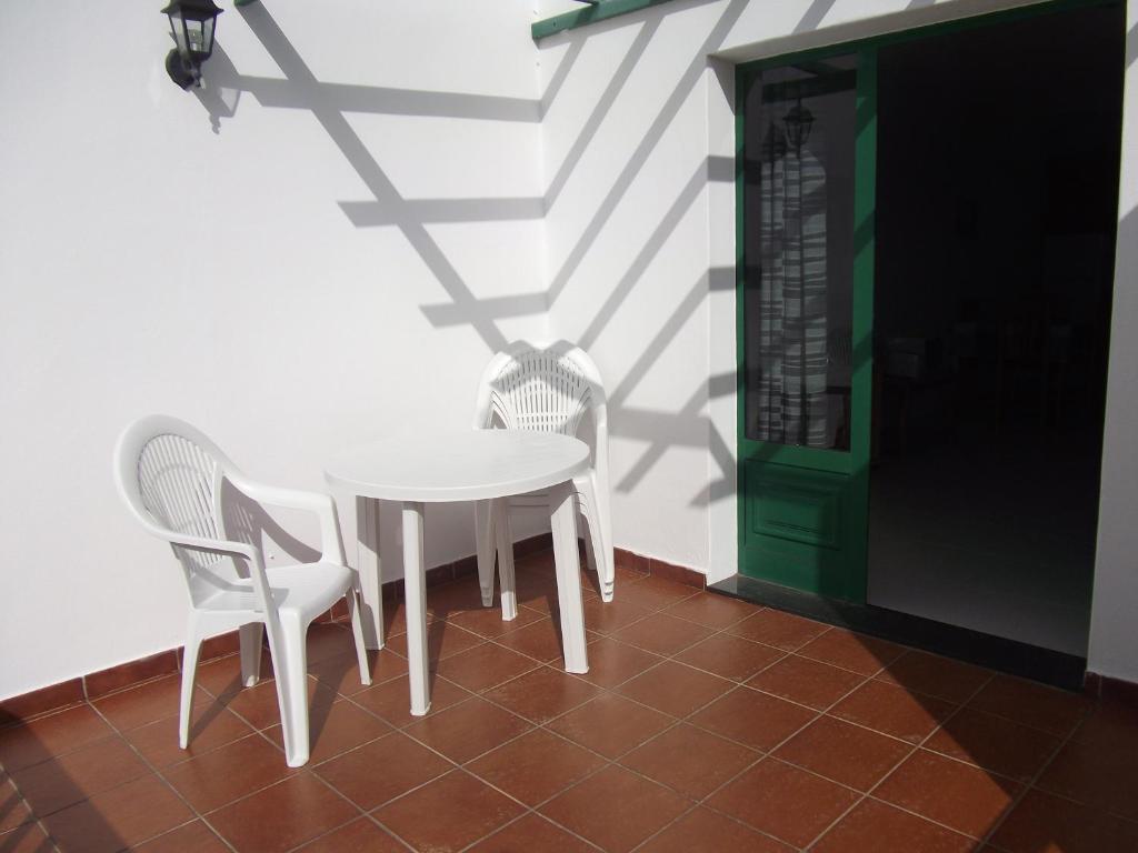 Alhambra Apartamentos Tías Buitenkant foto